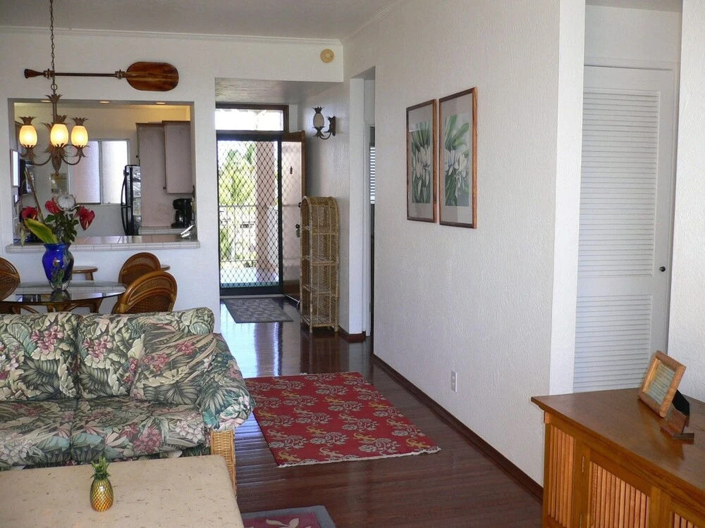 Menehune Shores 627 2 Bedroom Condo