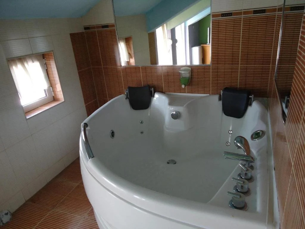 Dionis Hotel