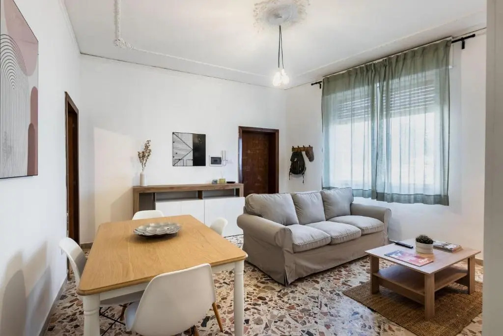 Trigona 4 Apartment