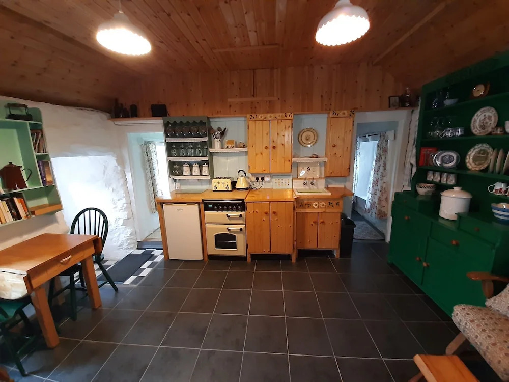 CherryTreeCottage - Cosy 19thCentury Pet Friendly
