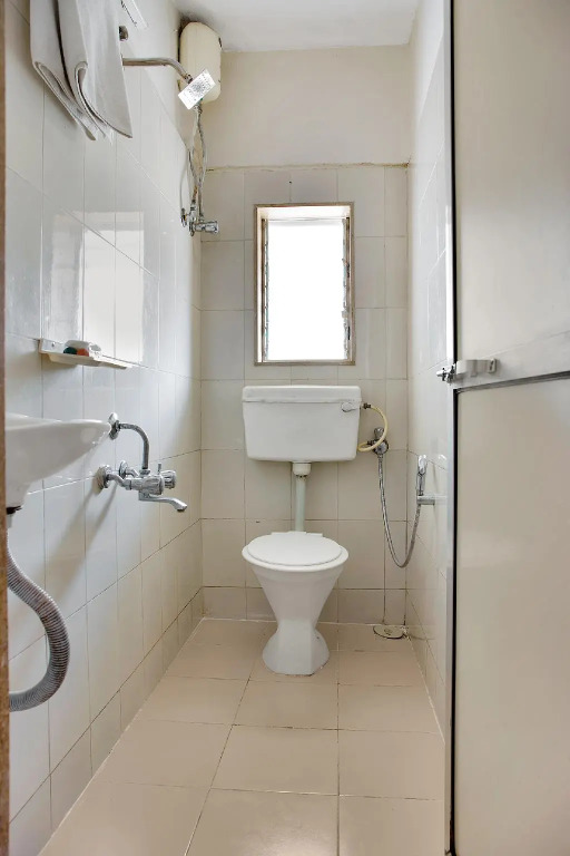 Hotel O Rana Residency Near Western Express Highway Metro Station