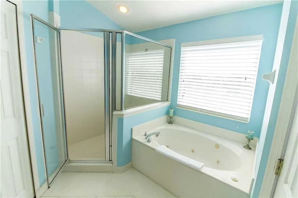 Harmony Beach House, Sleeps 11, 3 Bedrooms, Beach Front