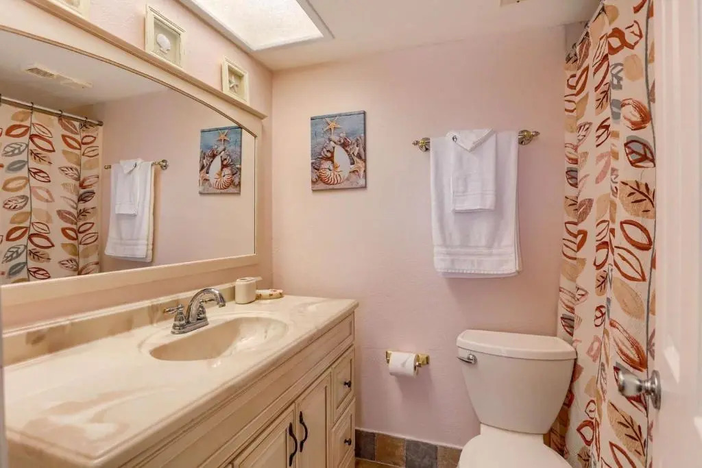 508 Bayshores Yacht & Tennis Club
