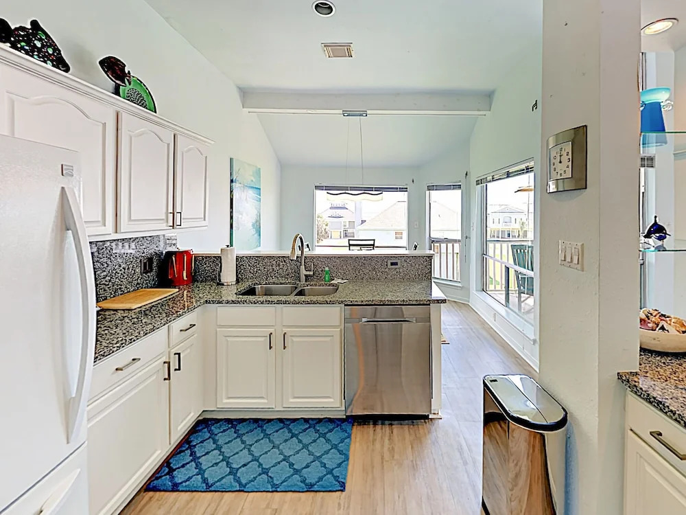 New Listing! Updated W/ Decks, Walk To Beach 2 Bedroom Home