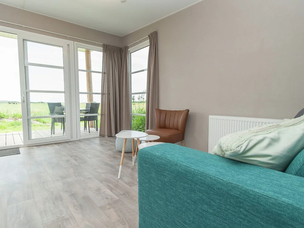 Lovely Chalet With Covered Terrace, Close to the North Sea