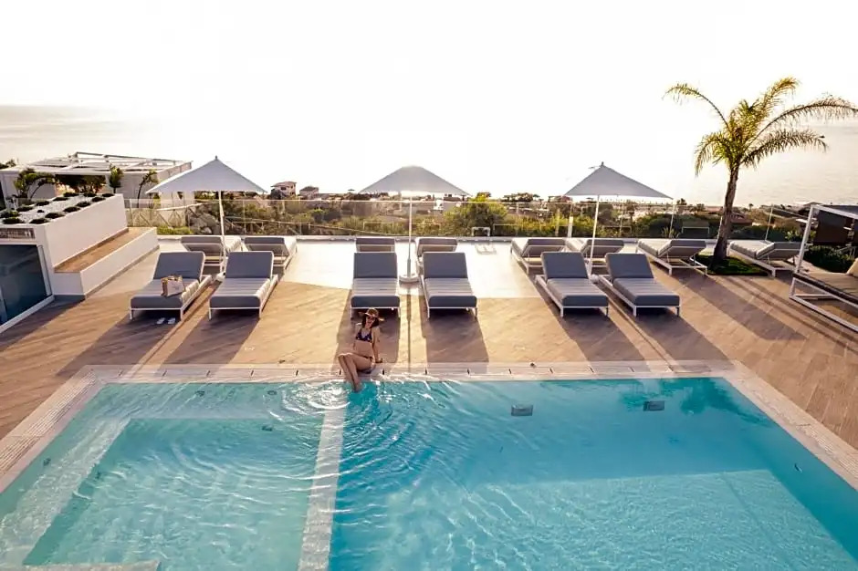 Midenza Seaside & Nature Retreat