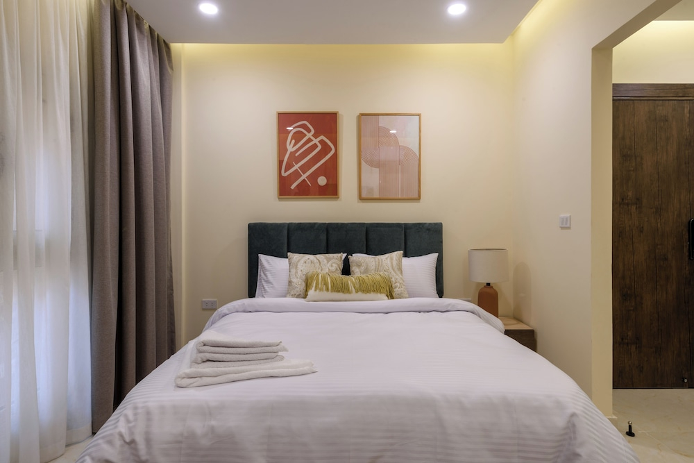 Hazel Spaces in Heliopolis