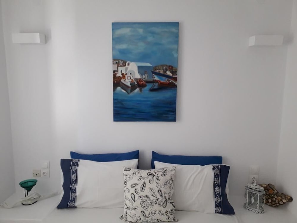 Nikoleta Kolympithres Paros