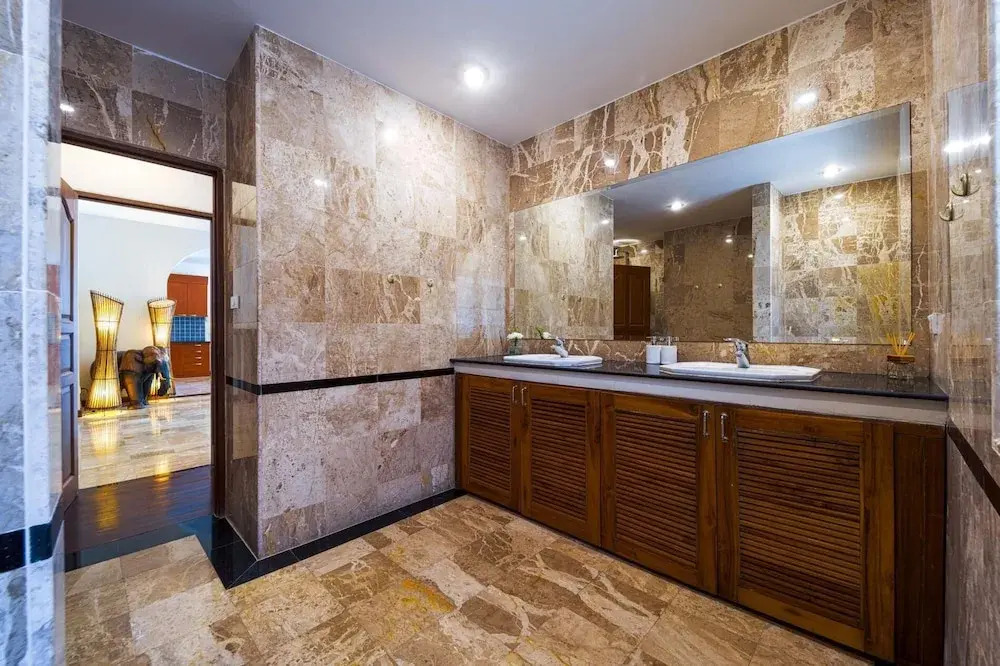 Lovely 3BR Villa in good Location - CV3MA