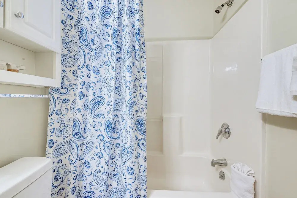 Walk to Beach: North Myrtle Beach Condo w/ Sunroom