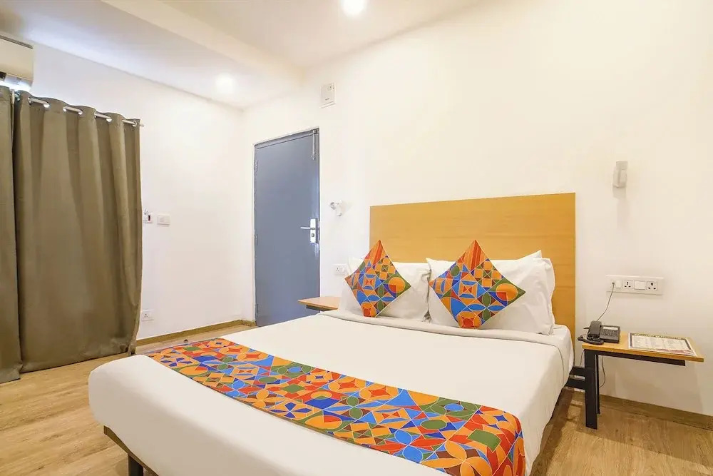 FabHotel Cinco - Nr Secunderabad Railway Station, Yashoda Hospital