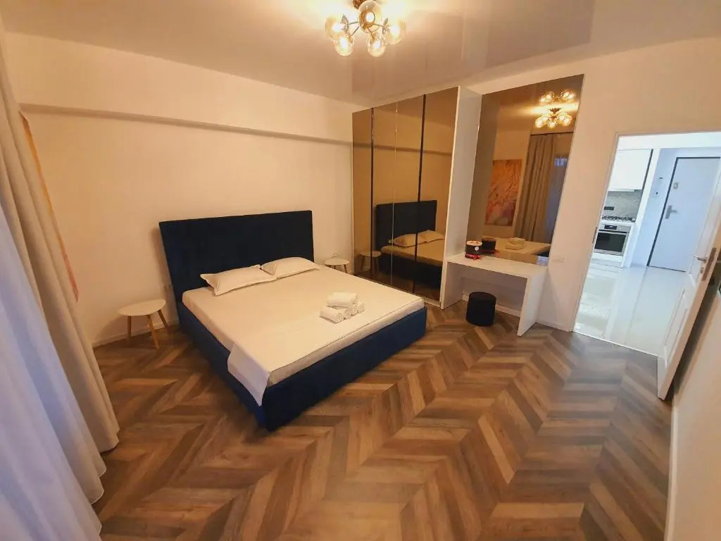 Ely Residence2