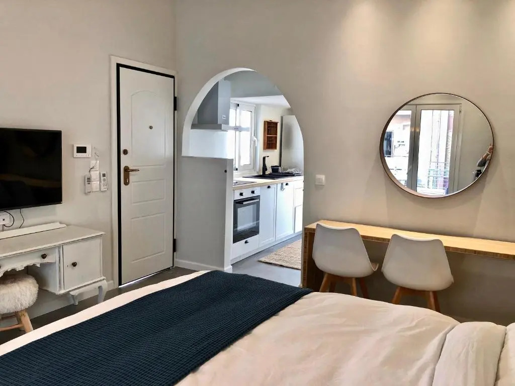 Five Brand New Boutique Apartments Central Athens