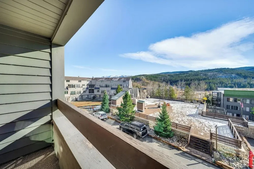 2 Mi to Winter Park Resort: Condo w/ Pool Access!