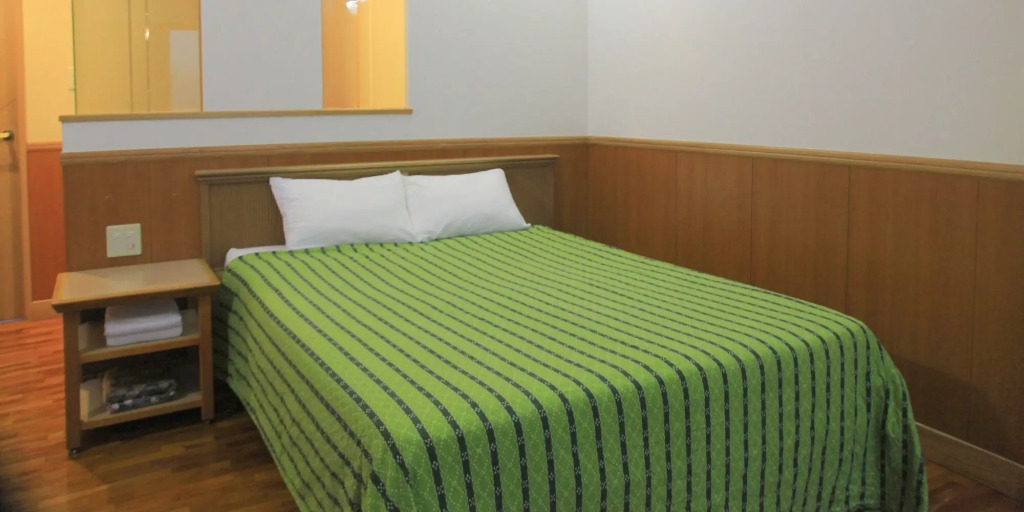 HOTEL 紅-bin