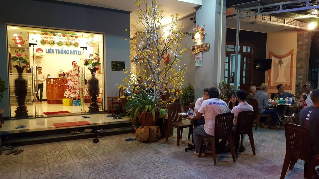 Lien Thong Hotel