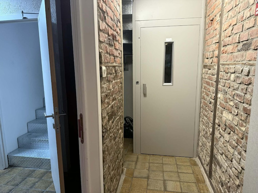 House in Natural Area Ideal for Families with Games Room, Sauna, Hot Tub