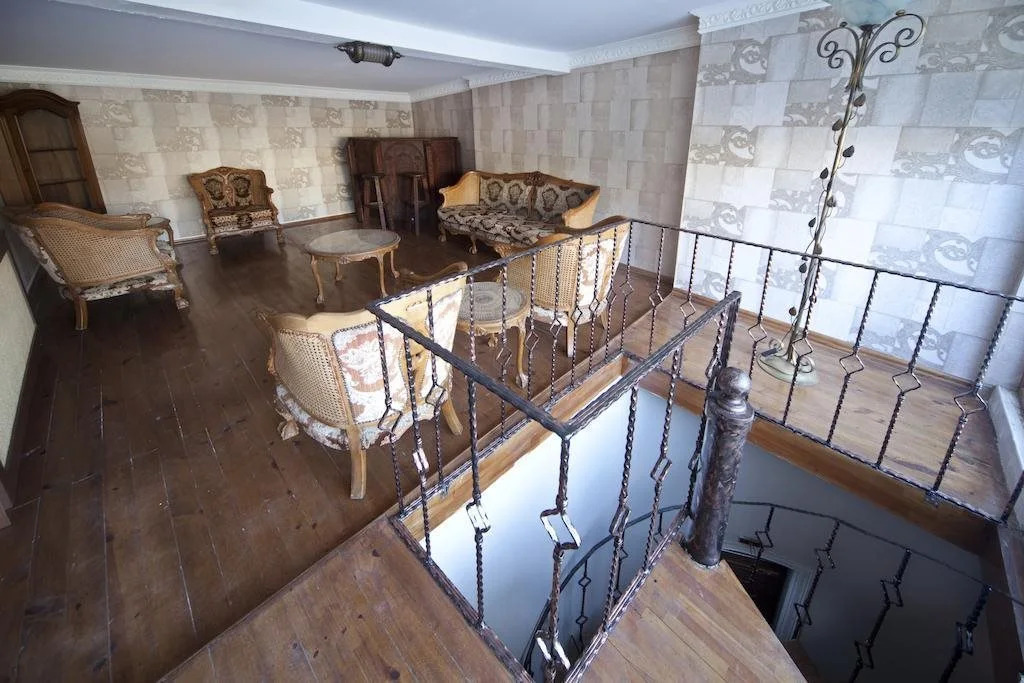 Palation House