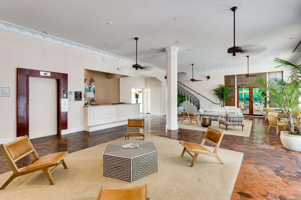 Clinton Hotel South Beach