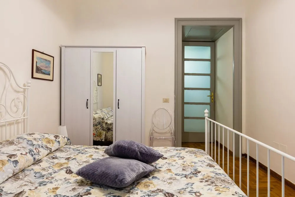 Apartment - Corso V. Emanuele III BH 81