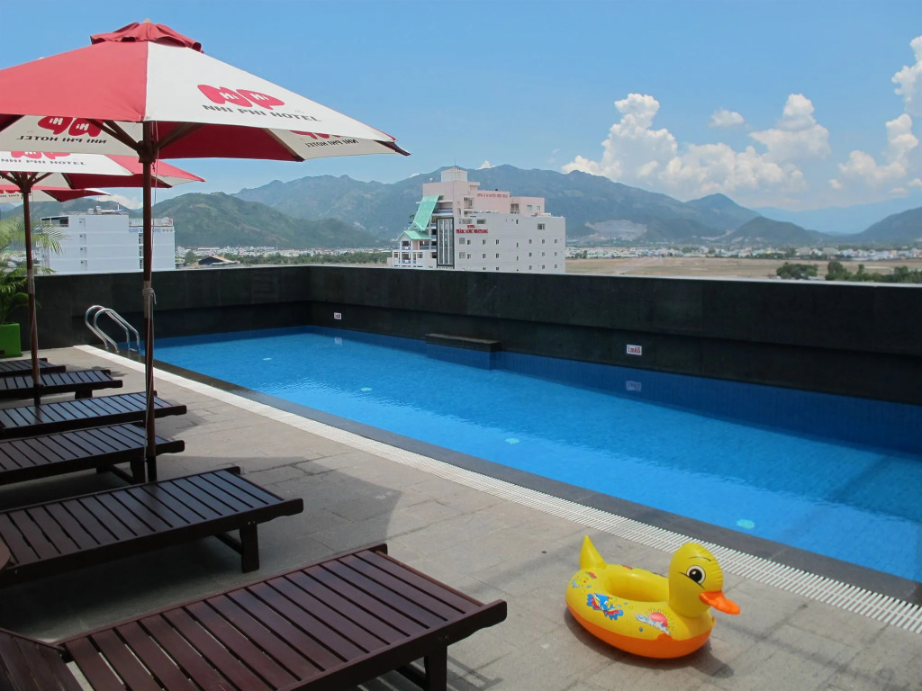Nhi Phi Hotel