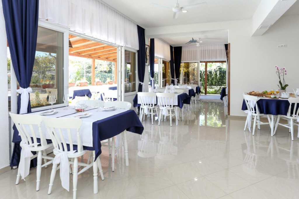 Studio apartment Lias 2 - with restaurant: SA8 Rogoznica, Riviera Sibenik