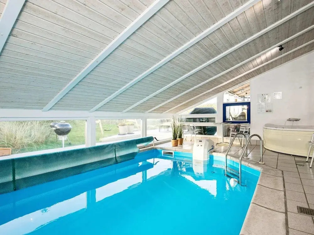 9 person holiday home in Saltum
