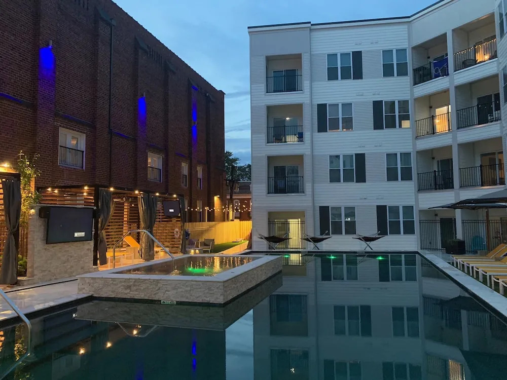 Steelyard Apartment