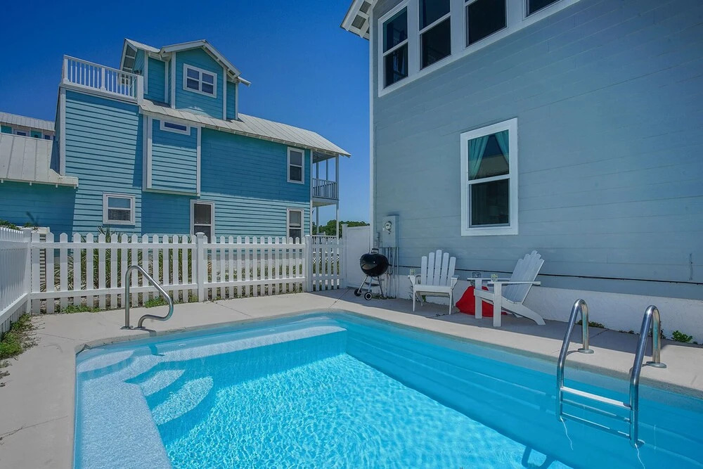 Peach's House - 1659072