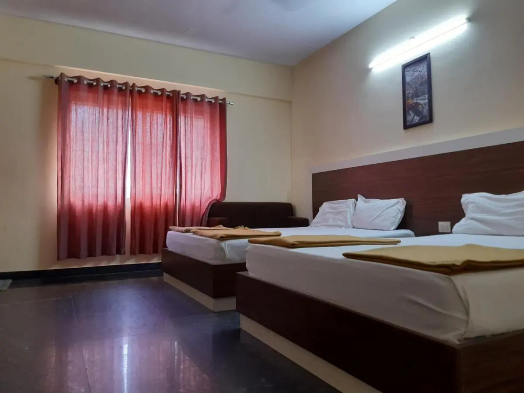 Sapphire Inn