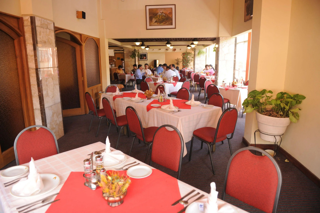 Cesars Plaza Hotel