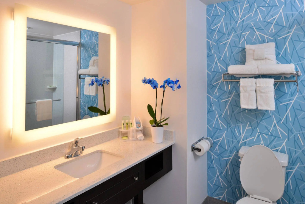 Holiday Inn Express and Suites West Ocean City by IHG