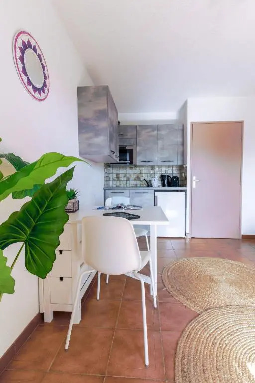 SELECT'SO HOME - Résidence Alicastre - Studio Cabine - Prestations de qualité & Services Hôteliers - THO18