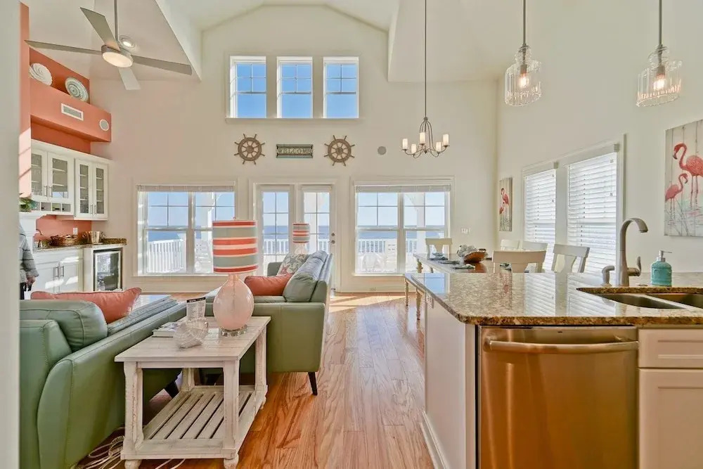 Knot A Care 4 Bedroom Home by RedAwning