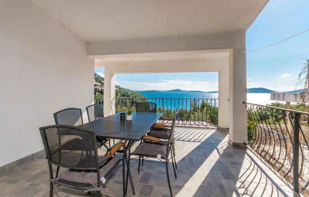 Nice Apartment in Drage With Wifi and 2 Bedrooms