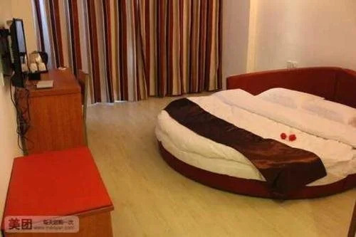 Thank Inn Plus Hotel Yancheng Jianhu Guanhua Road