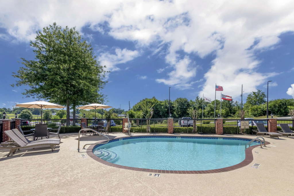 Best Western Plus Lake Lanier Gainesville Hotel & Suites