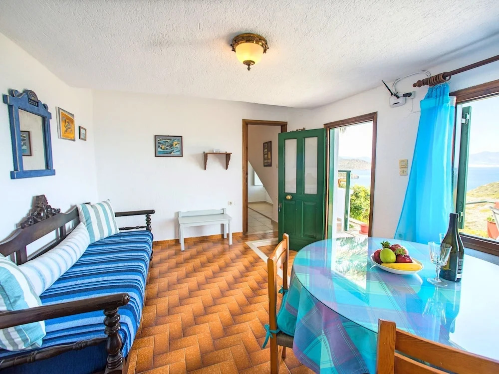 Modern Apartment in Agios Nikolaos Near Sea