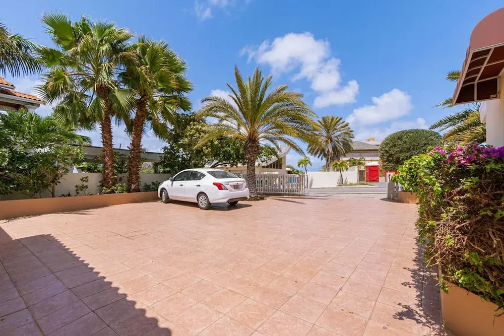 1 MIN Walk 2 Arashi Beach Suite w Roofdeck Pool