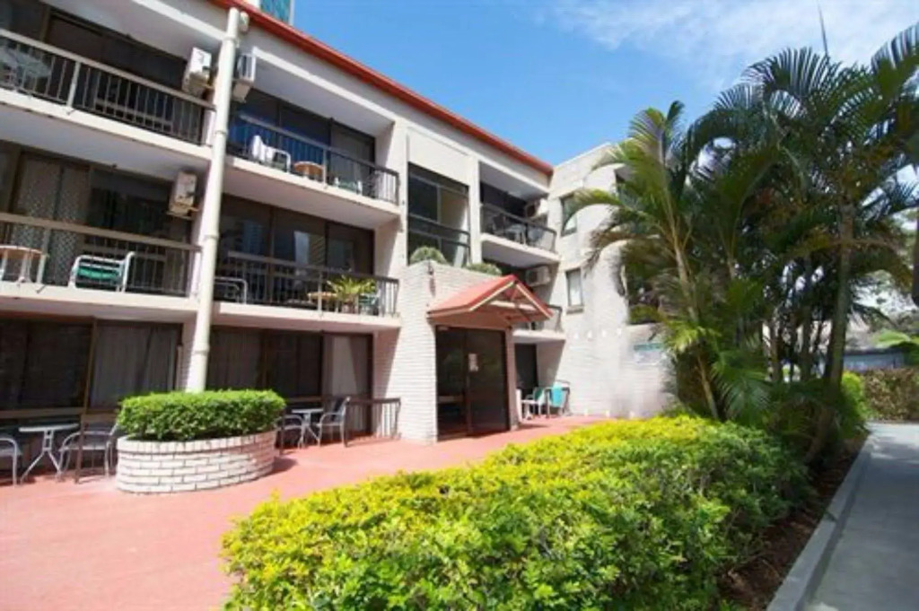 Trickett Gardens Holiday Inn
