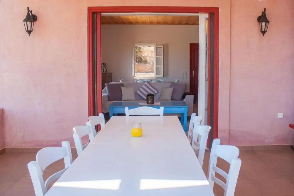 Secluded 3 BR House 5 mins from Kapsali