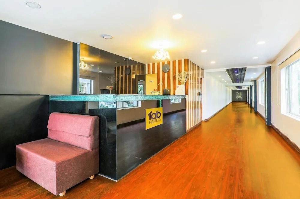 FabHotel Berry's