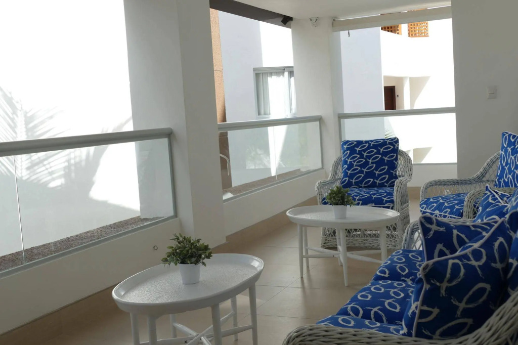 Beach Front Luxury Apartment - BlueBeach