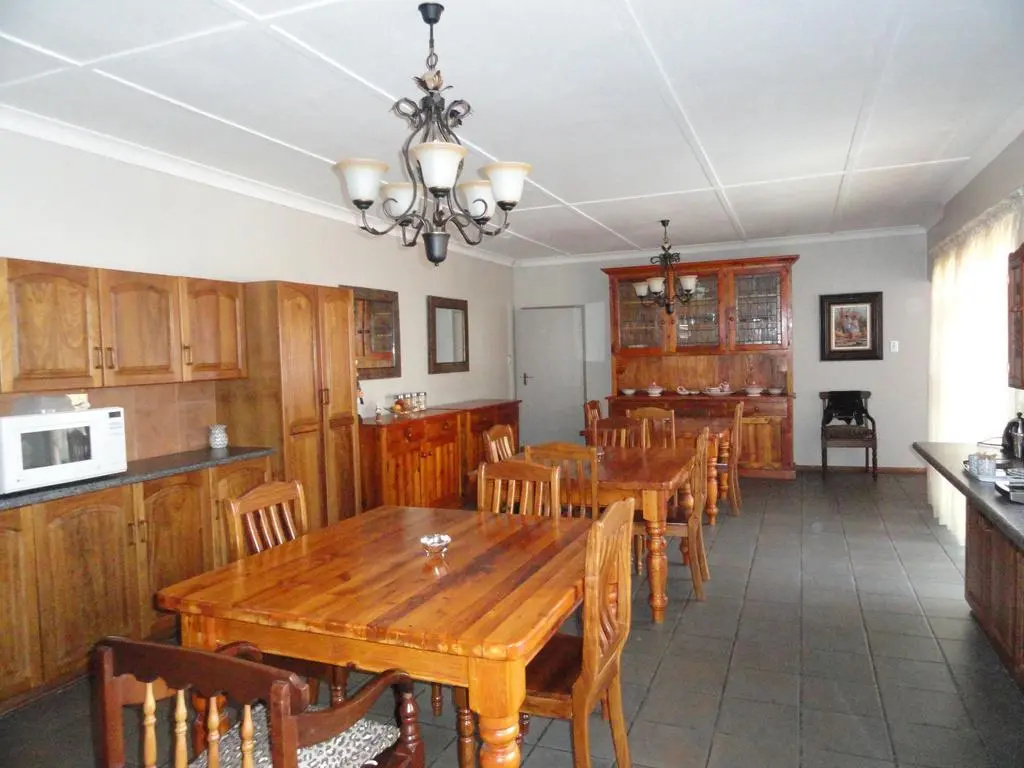 Alma Mater Guesthouse