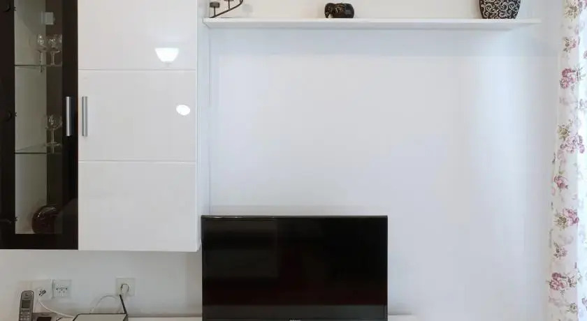 Apartment Lakatos