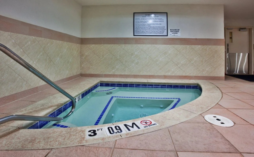Holiday Inn Express Hotel & Suites McDonough by IHG