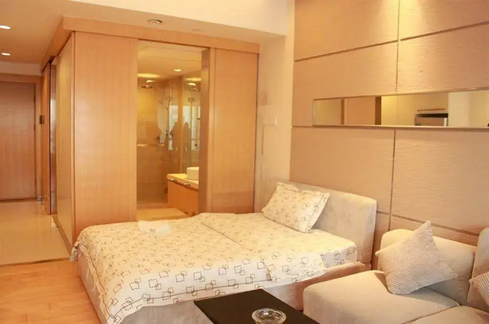 F&H Hotel