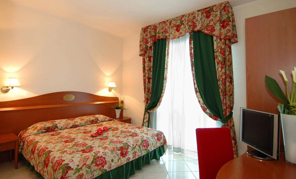 Hotel Ambasciata Venice - Atika & Atif