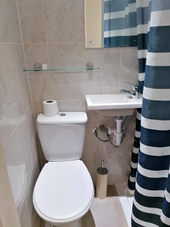 Ventures Hotel