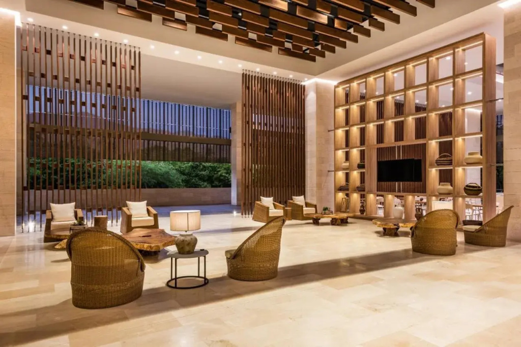 Hotel Irotama Lago